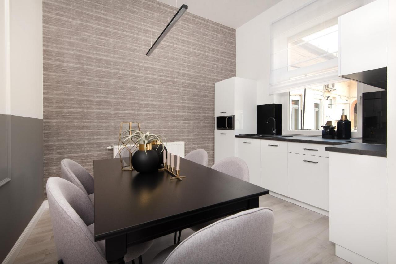 בודפשט Hollo 3 Bedroom Downtown Apartment מראה חיצוני תמונה