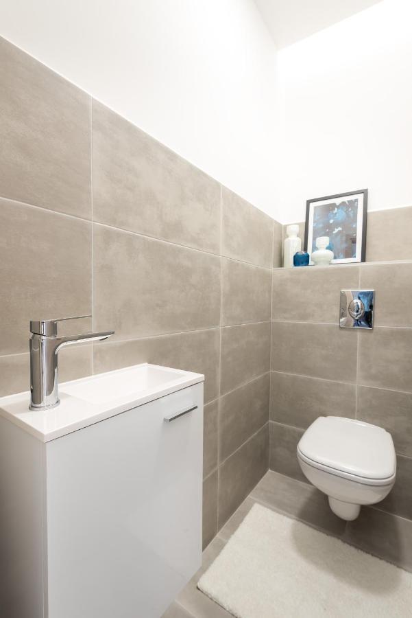 בודפשט Hollo 3 Bedroom Downtown Apartment מראה חיצוני תמונה